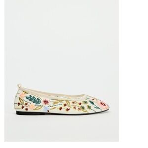 ZARA Embroidered Floral Ballet Flats - Cream